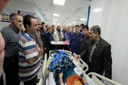 معاون استاندار هرمزگان از مجروحان تجاوز ارتش آمریکا به کوهستک عیادت کرد/ شهادت تلخ کودک چهار ساله + تصاویر