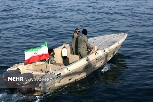 نجات ۲ سرنشین قایق در حال غرق شدن توسط مرزبانان میناب – خبرگزاری مهر | اخبار ایران و جهان نجات ۲ سرنشین قایق در حال غرق شدن توسط مرزبانان میناب – خبرگزاری مهر | اخبار ایران و جهان
