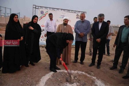 گلنگ «خانه هنر افراد دارای معلولیت» در بندرعباس به زمین زده شد